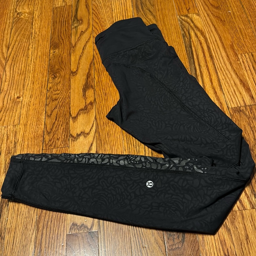 Lululemon Speed Tight II *Graphic